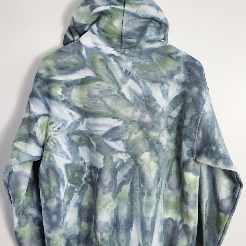 Lush Custom Tie-dye Sweatshirt or Hoodie - Sample - Picture 4 of 6